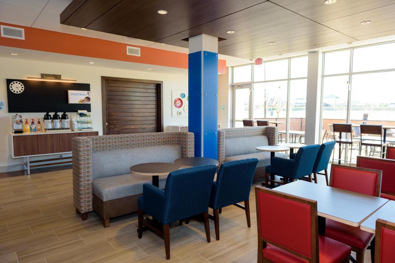 Holiday Inn Express & Suites Mckinney - Frisco East By Ihg Экстерьер фото