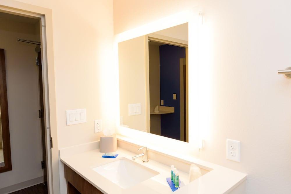 Holiday Inn Express & Suites Mckinney - Frisco East By Ihg Экстерьер фото