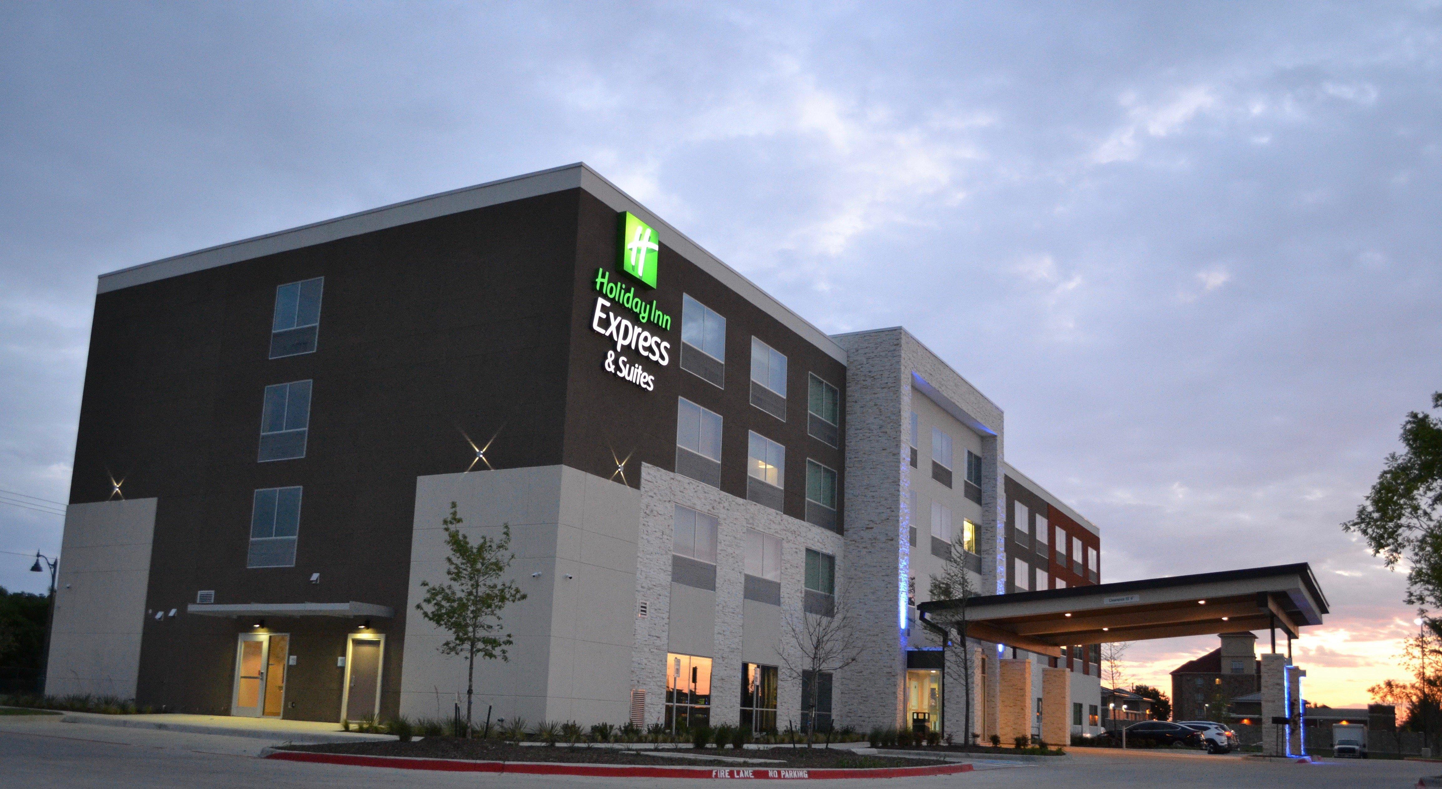 Holiday Inn Express & Suites Mckinney - Frisco East By Ihg Экстерьер фото