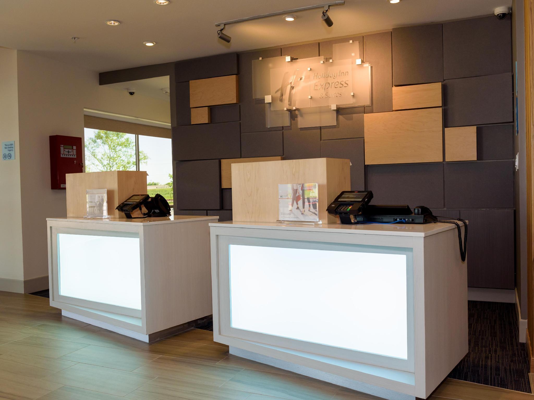 Holiday Inn Express & Suites Mckinney - Frisco East By Ihg Экстерьер фото