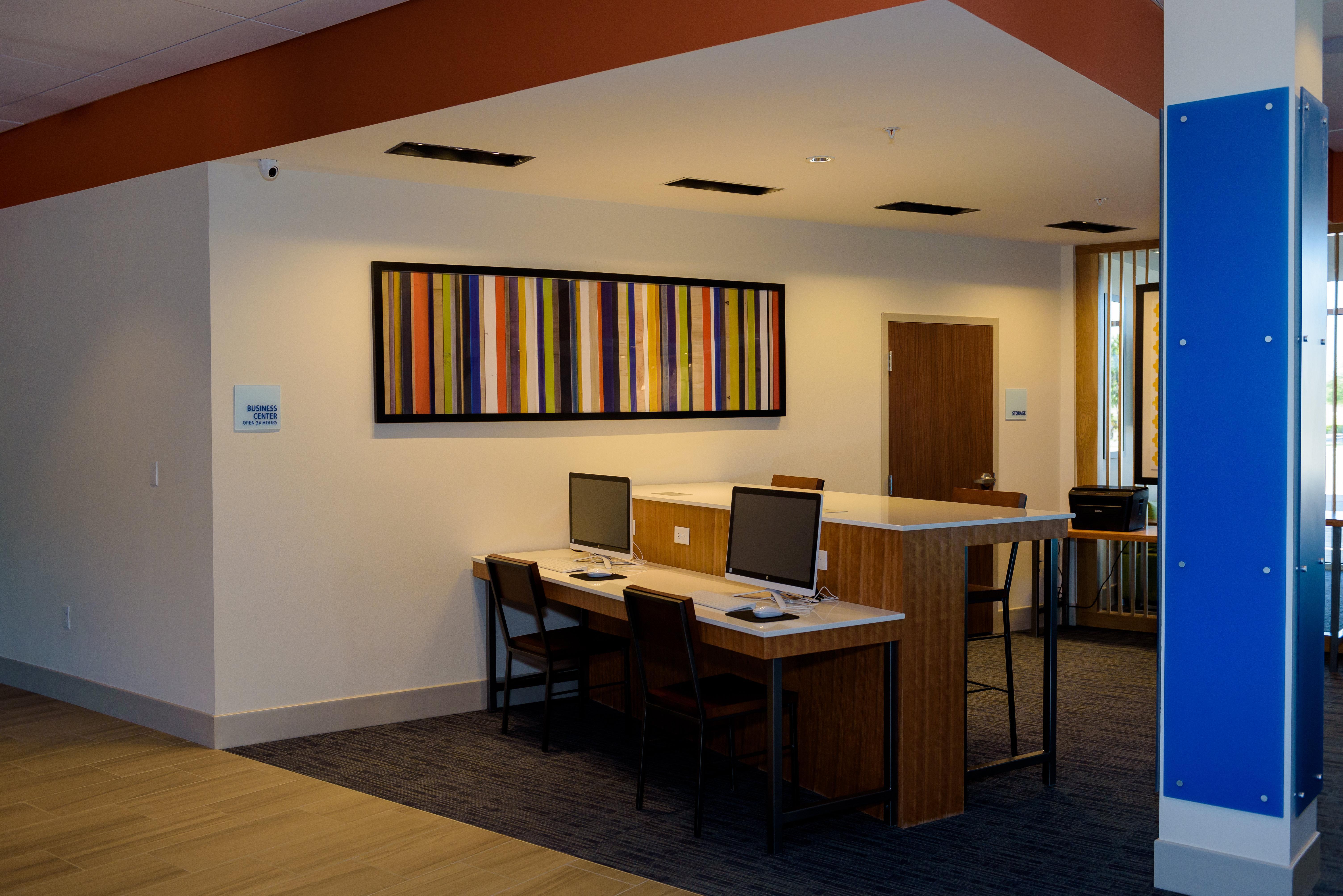 Holiday Inn Express & Suites Mckinney - Frisco East By Ihg Экстерьер фото
