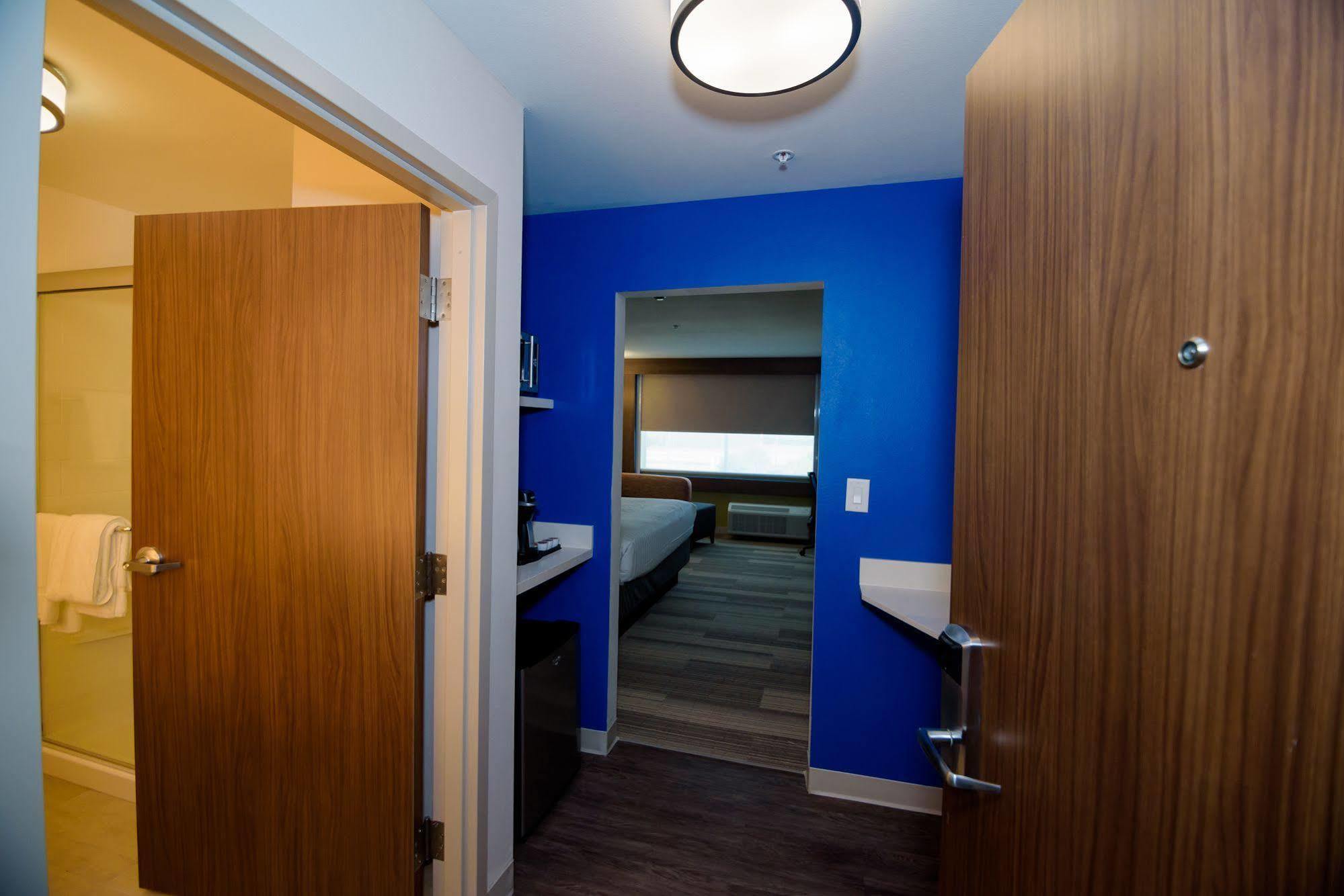 Holiday Inn Express & Suites Mckinney - Frisco East By Ihg Экстерьер фото